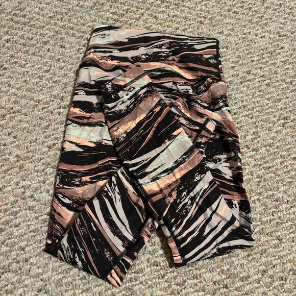 Lululemon Wunder Under High-Rise 7/8 Tight Luxtreme 25" Splash Multi- Size 2 - Picture 1 of 6